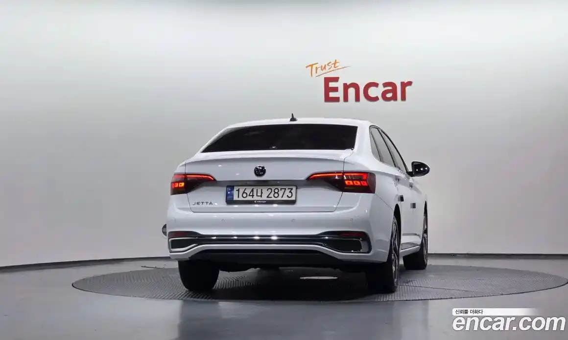 Volkswagen Jetta 2023 1.5 автомат (гидро), фото 4