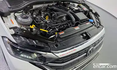 Volkswagen Jetta 2023 1.5 автомат (гидро), миниатюра 6