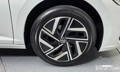 Volkswagen Jetta 2023 1.5 автомат (гидро), миниатюра 7