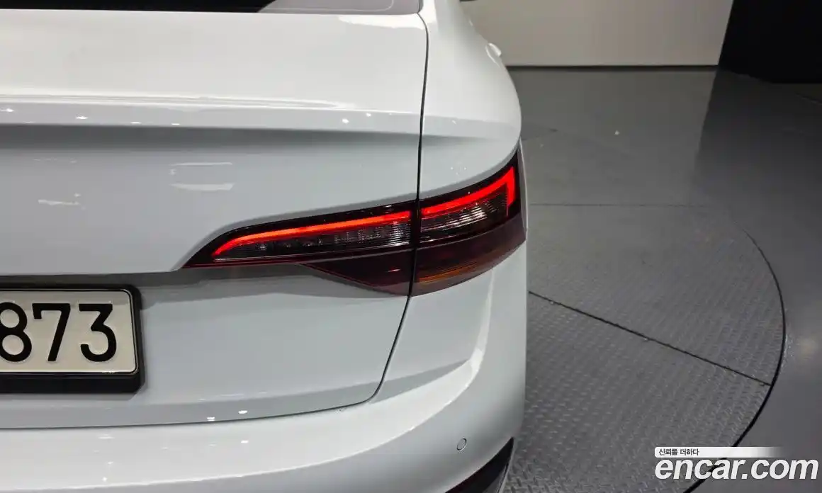 Volkswagen Jetta 2023 1.5 автомат (гидро), фото 9