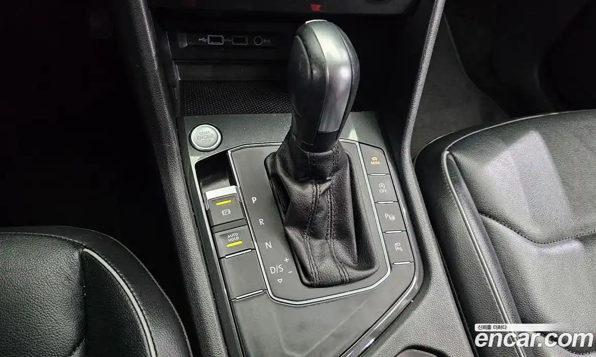 Volkswagen Tiguan 2019 2.0 автомат (гидро), фото 12