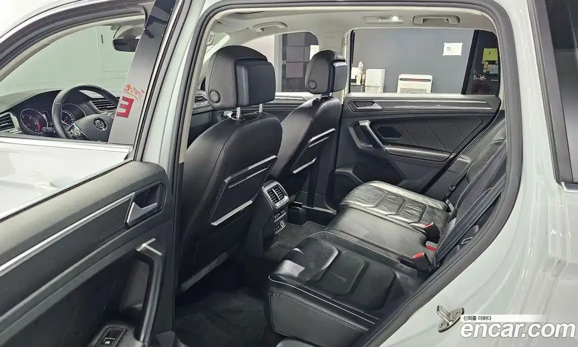 Volkswagen Tiguan 2019 2.0 автомат (гидро), фото 16