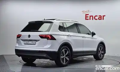 Volkswagen Tiguan 2019 2.0 автомат (гидро), миниатюра 2