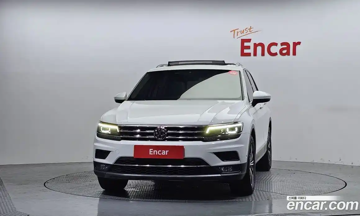Volkswagen Tiguan 2019 2.0 автомат (гидро), фото 3