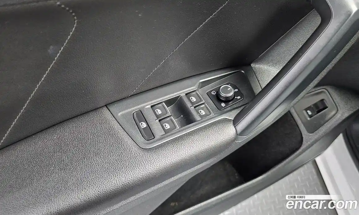 Volkswagen Tiguan 2019 2.0 автомат (гидро), фото 36