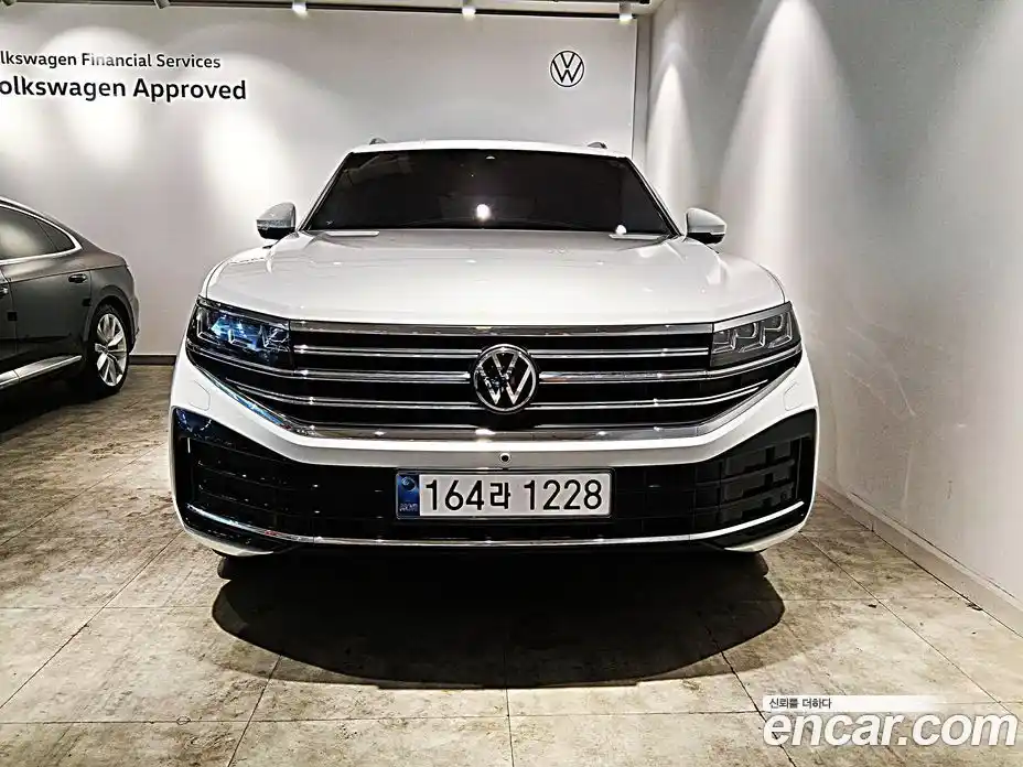Volkswagen Touareg 2024 3.0 автомат (гидро), фото 3