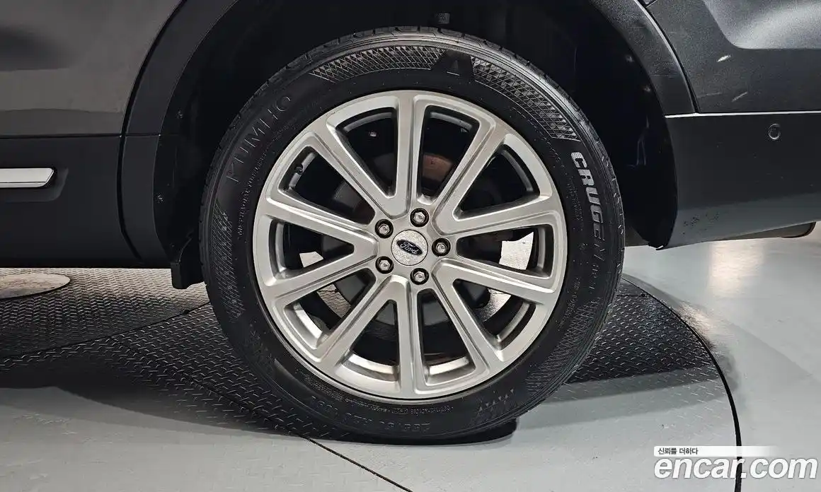 Ford Explorer 2015 2.3 автомат (гидро), фото 6