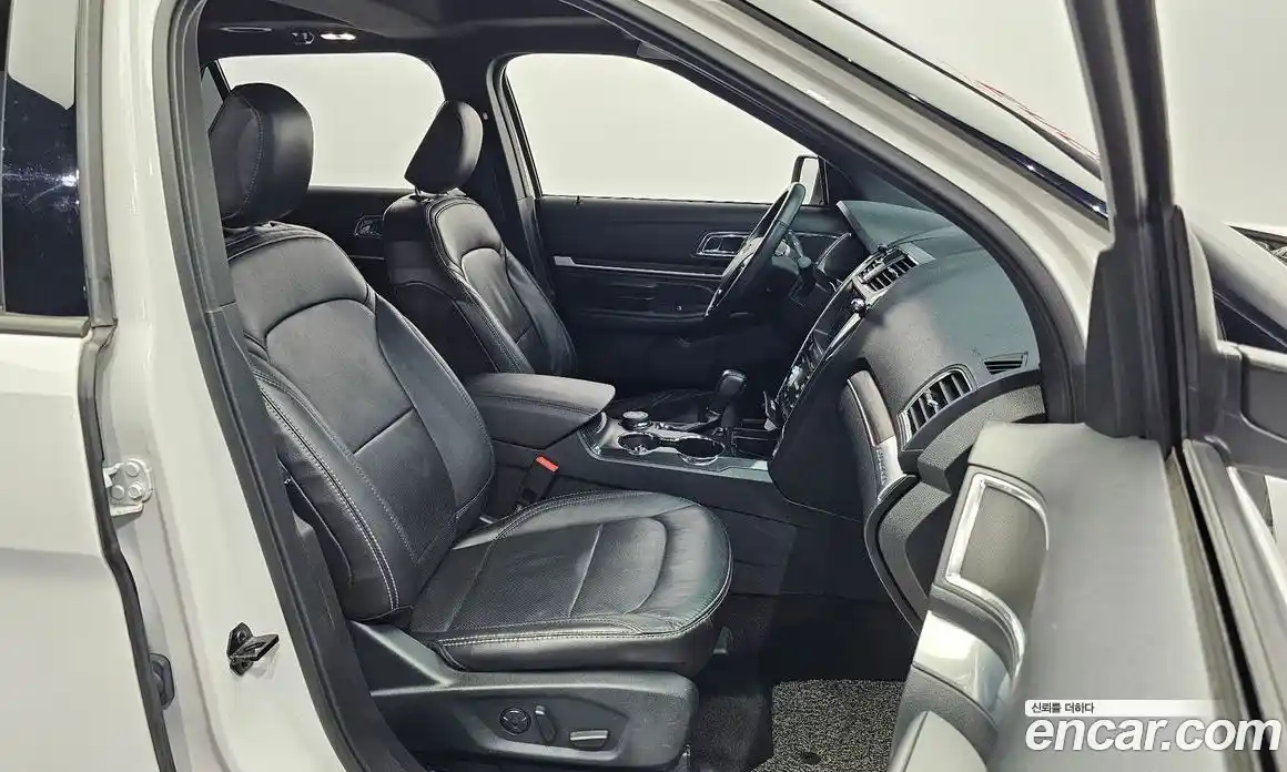 Ford Explorer 2019 2.3 автомат (гидро), фото 11
