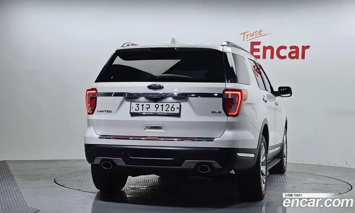 Ford Explorer 2019 2.3 автомат (гидро), фото 4