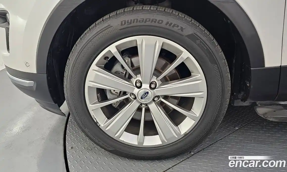Ford Explorer 2019 2.3 автомат (гидро), фото 5