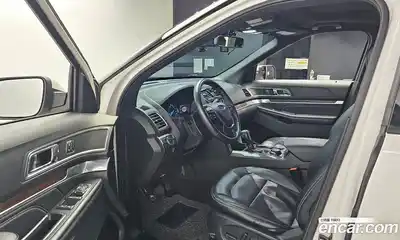 Ford Explorer 2019 2.3 автомат (гидро), миниатюра 10