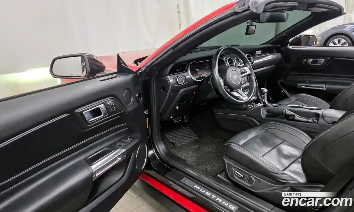 Ford Mustang 2018 2.3 автомат (гидро), фото 13
