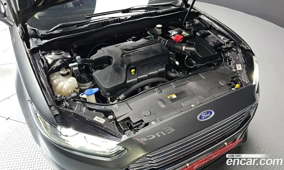 Ford Mondeo 2016 2.0 автомат (гидро), фото 6