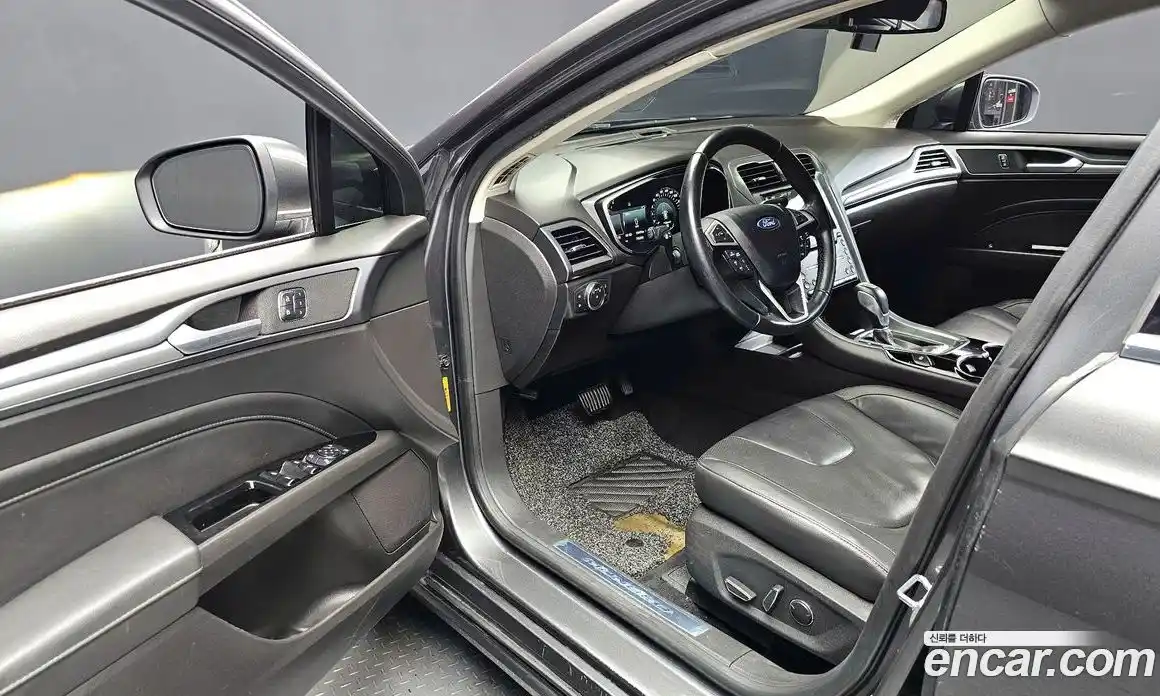 Ford Mondeo 2016 2.0 автомат (гидро), фото 10