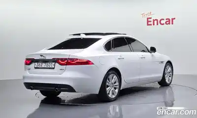 Jaguar XF 2017 2.0 автомат (гидро), миниатюра 2 Jaguar XF 2017 2.0 автомат (гидро), миниатюра 2
