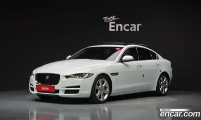 Jaguar XE 2016 2.0 автомат (гидро), миниатюра 1 Jaguar XE 2016 2.0 автомат (гидро), миниатюра 1