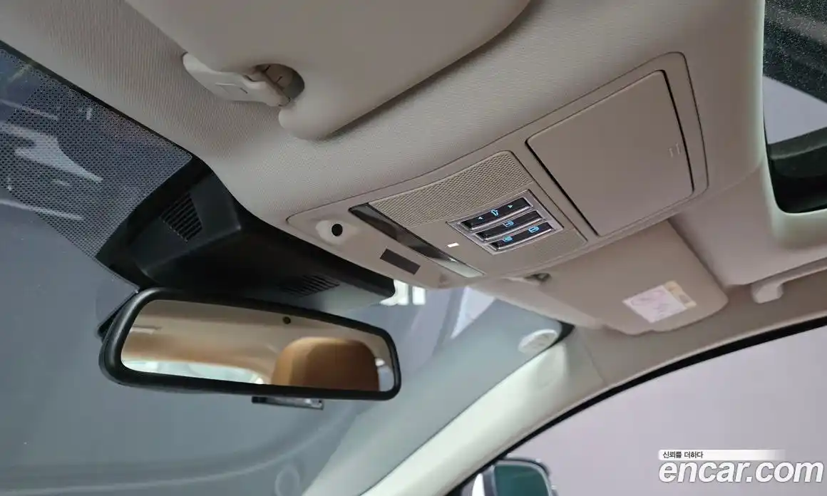 Jaguar XE 2016 2.0 автомат (гидро), фото 17 Jaguar XE 2016 2.0 автомат (гидро), фото 17
