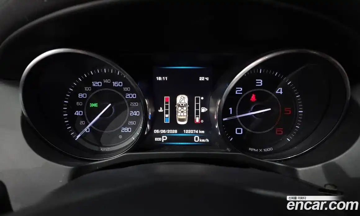 Jaguar XE 2016 2.0 автомат (гидро), фото 8 Jaguar XE 2016 2.0 автомат (гидро), фото 8