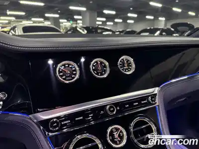 Bentley Continental 2023 4.0 автомат (гидро), миниатюра 12