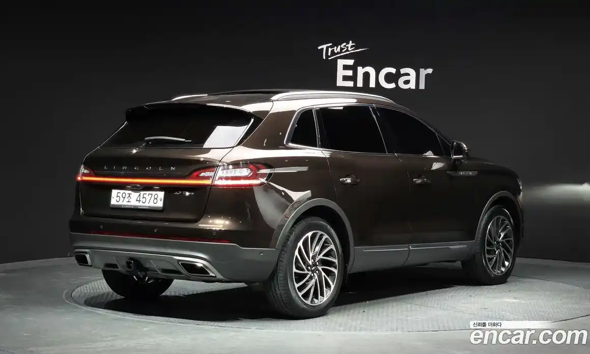 Lincoln Nautilus 2019 2.7 автомат (гидро), фото 2 Lincoln Nautilus 2019 2.7 автомат (гидро), фото 2