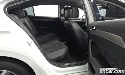 Volkswagen Passat 2022 2.0 автомат (гидро), миниатюра 12