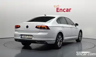 Volkswagen Passat 2022 2.0 автомат (гидро), миниатюра 2