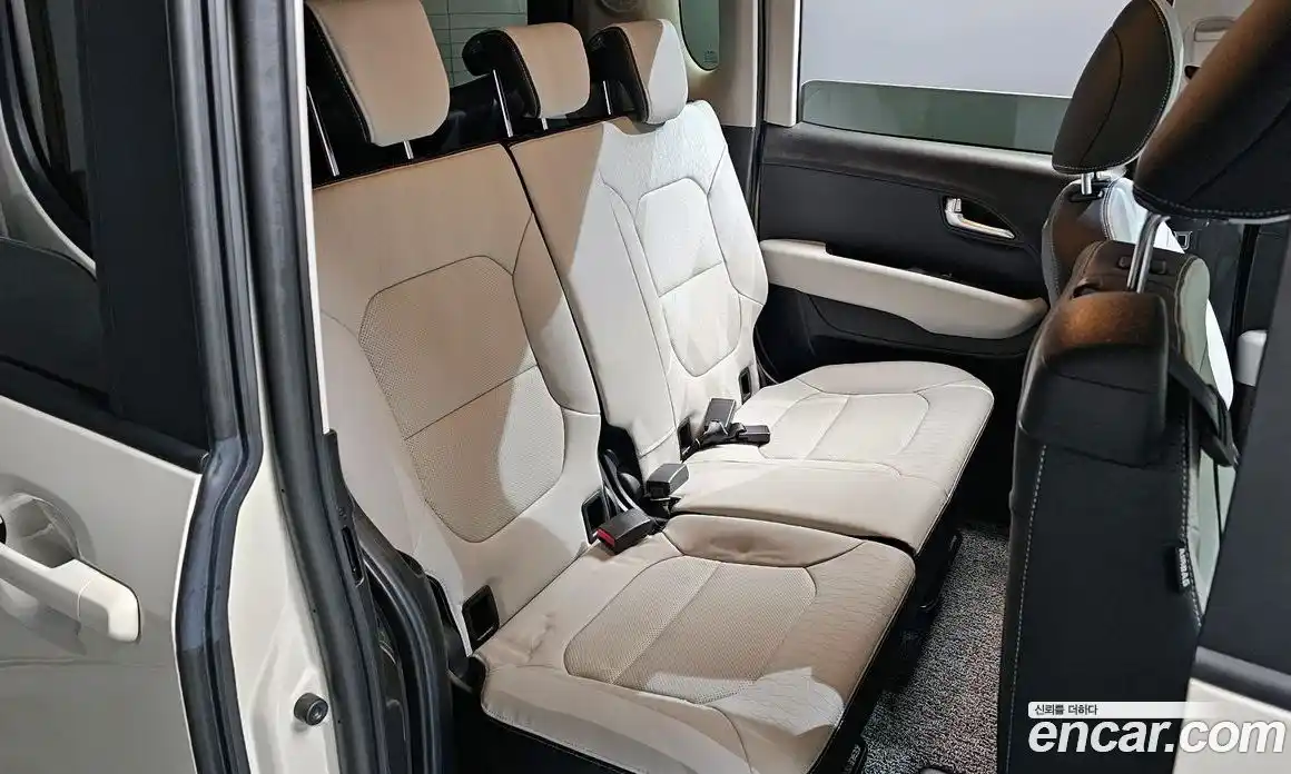 Kia Ray 2024 1.0 автомат (гидро), фото 12