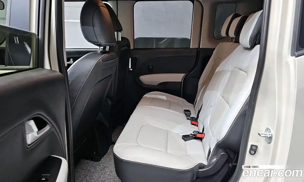 Kia Ray 2024 1.0 автомат (гидро), фото 13