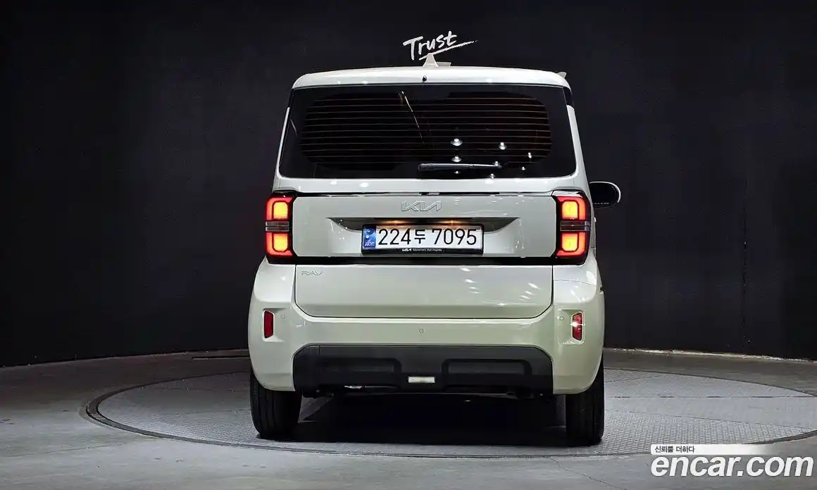 Kia Ray 2024 1.0 автомат (гидро), фото 4