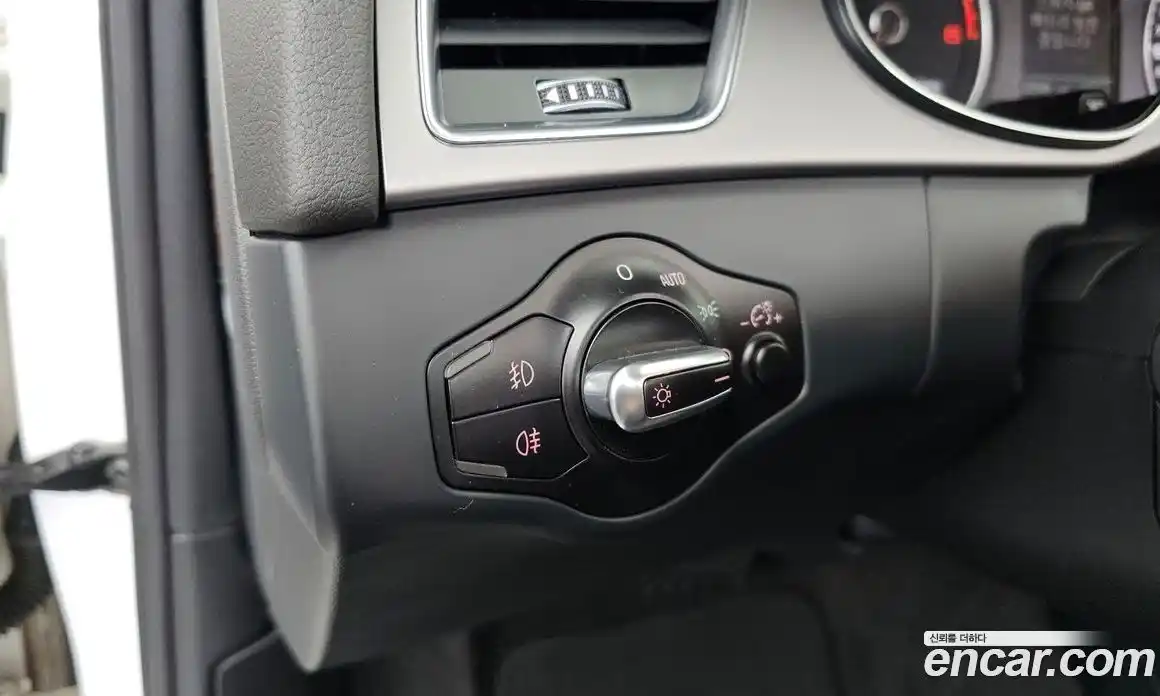 Audi A4 2013 2.0 автомат (гидро), фото 18