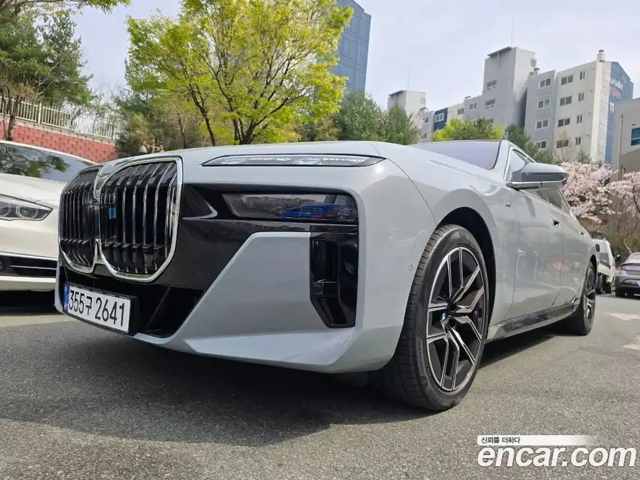 BMW 7 серия 2025 3.0 автомат (гидро), фото 13