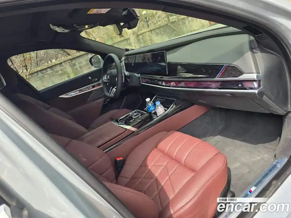 BMW 7 серия 2025 3.0 автомат (гидро), фото 10