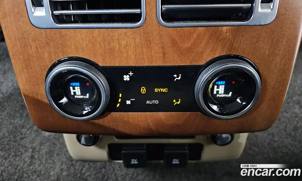 Land Rover Range Rover 2018 4.4 автомат (гидро), фото 18