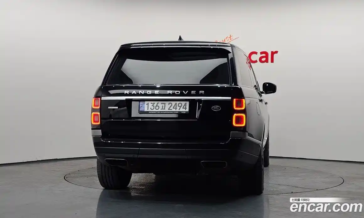 Land Rover Range Rover 2018 4.4 автомат (гидро), фото 4