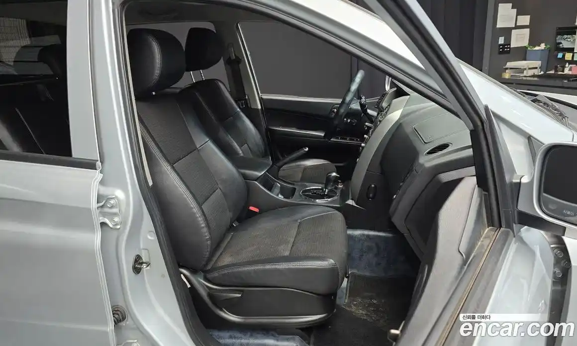 SsangYong Korando 2014 2.0 автомат (гидро), фото 12