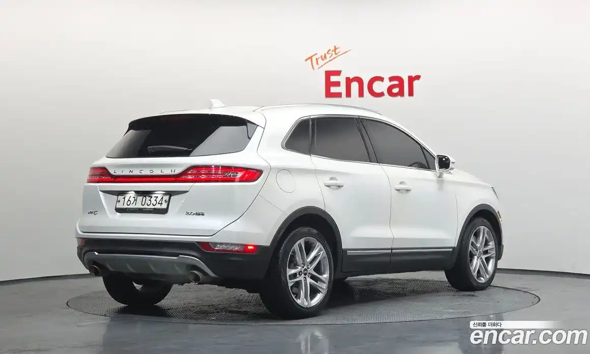 Lincoln MKC 2016 2.0 автомат (гидро), фото 2 Lincoln MKC 2016 2.0 автомат (гидро), фото 2