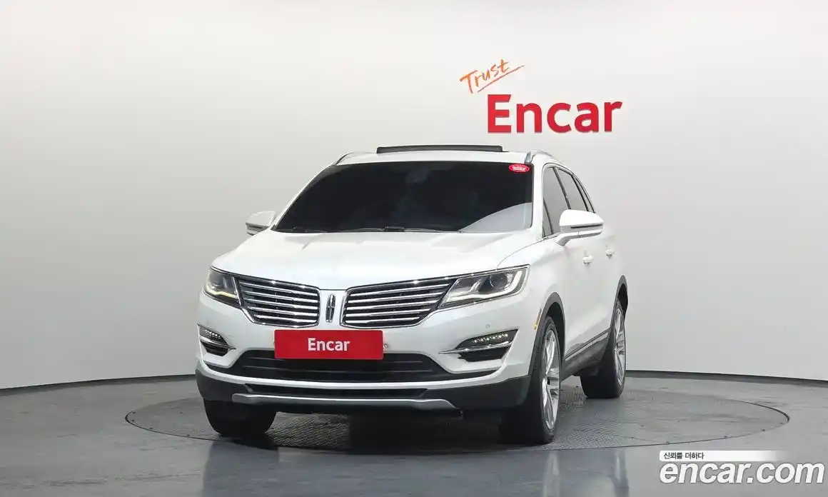 Lincoln MKC 2016 2.0 автомат (гидро), фото 3 Lincoln MKC 2016 2.0 автомат (гидро), фото 3