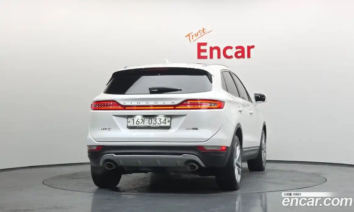 Lincoln MKC 2016 2.0 автомат (гидро), фото 4 Lincoln MKC 2016 2.0 автомат (гидро), фото 4