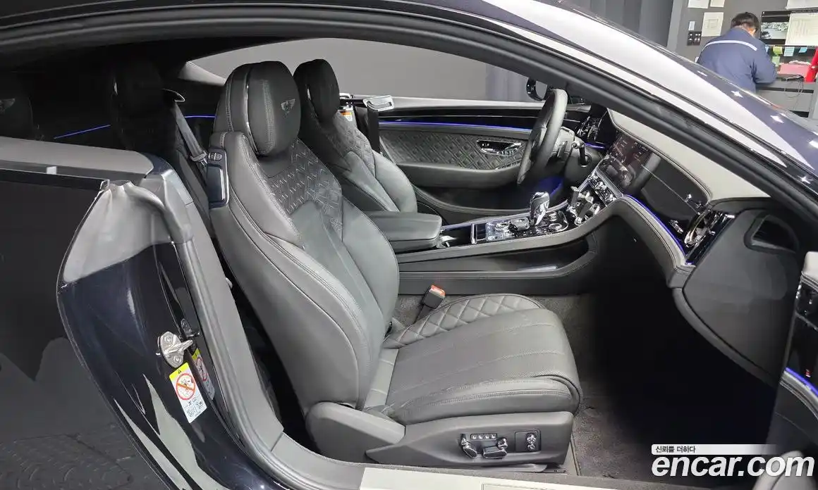 Bentley Continental 2023 4.0 автомат (гидро), фото 12