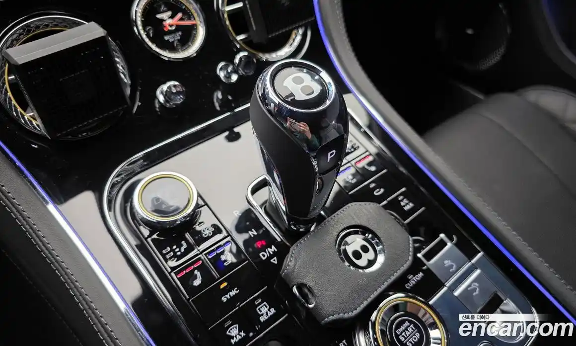 Bentley Continental 2023 4.0 автомат (гидро), фото 9