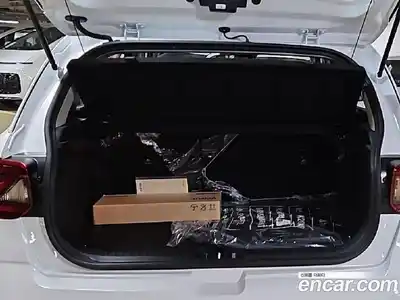 Hyundai Venue 2026 1.6 автомат (гидро), миниатюра 12