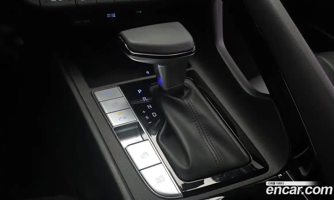 Hyundai Avante 2023 1.6 автомат (гидро), фото 12