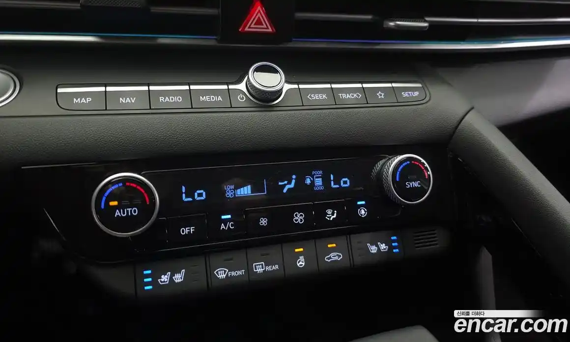 Hyundai Avante 2023 1.6 автомат (гидро), фото 24