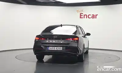 Hyundai Avante 2023 1.6 автомат (гидро), миниатюра 4