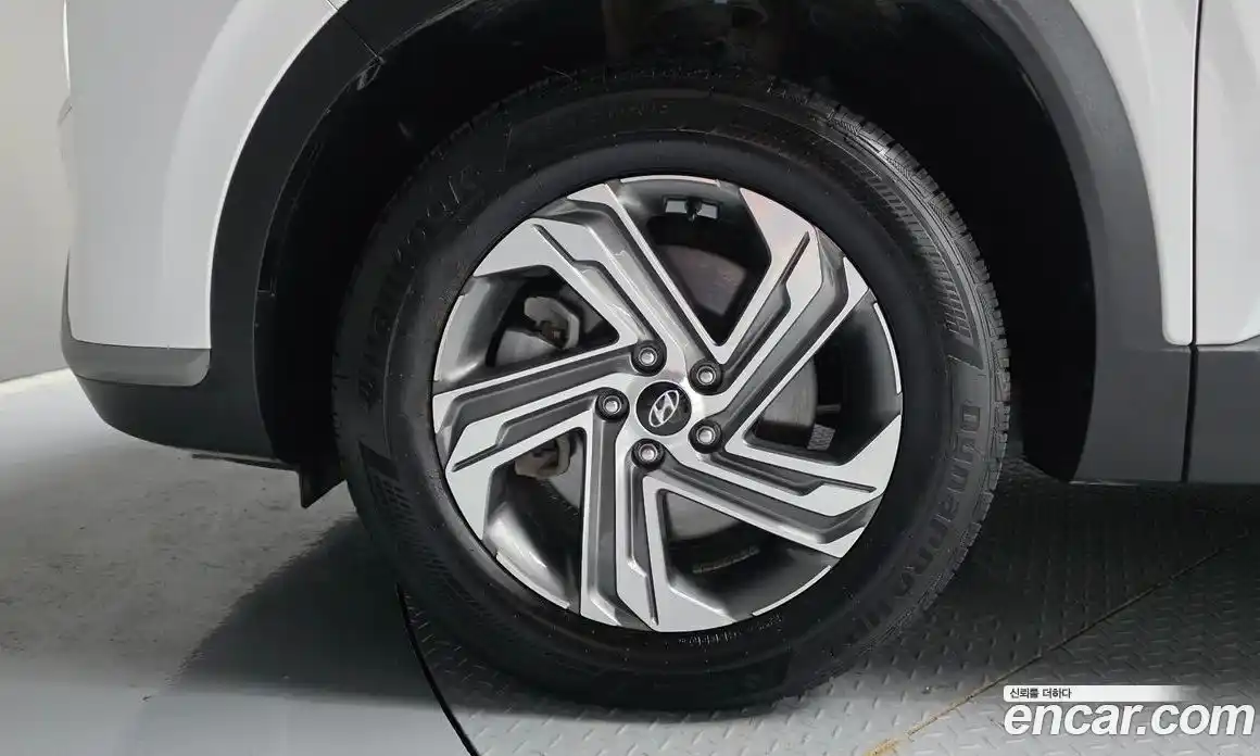 Hyundai Santa Fe 2022 2.5 автомат (гидро), фото 5