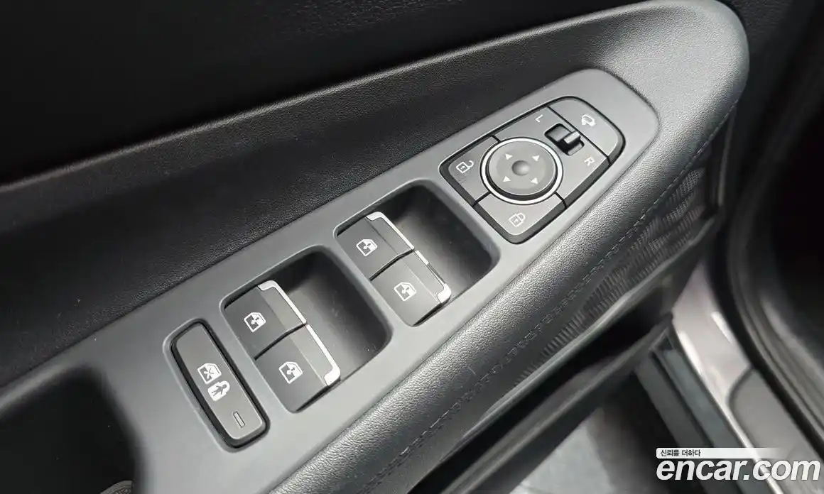 Hyundai Santa Fe 2022 2.2 автомат (гидро), фото 19