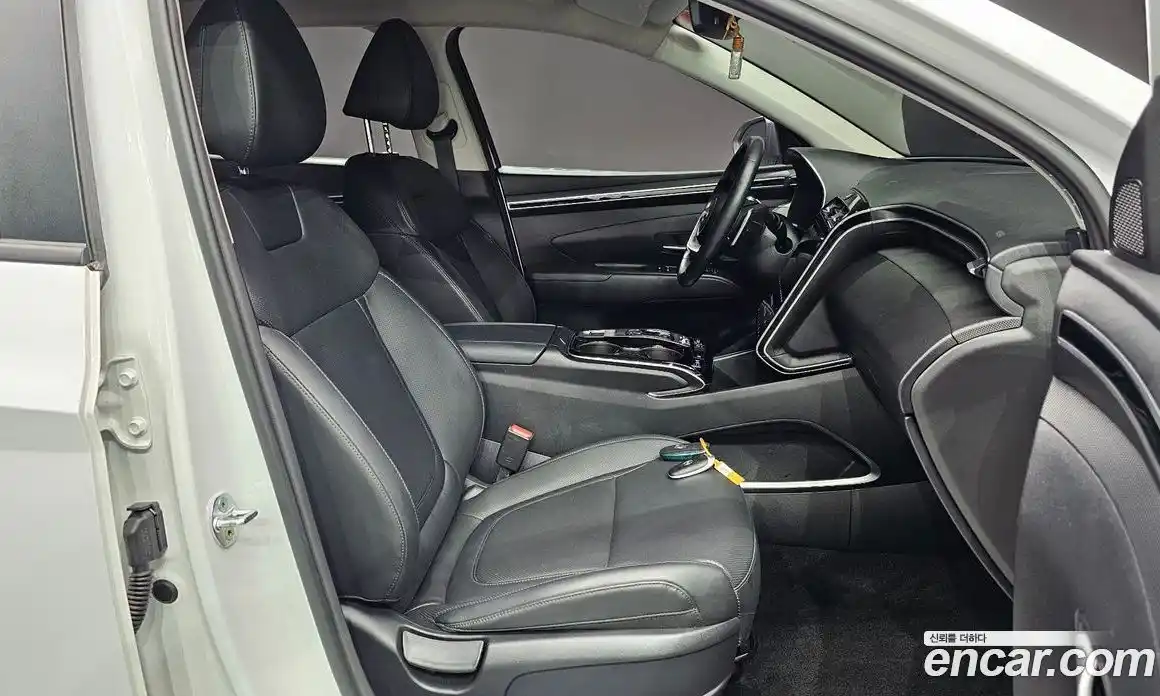 Hyundai Tucson 2022 1.6 автомат (гидро), фото 12