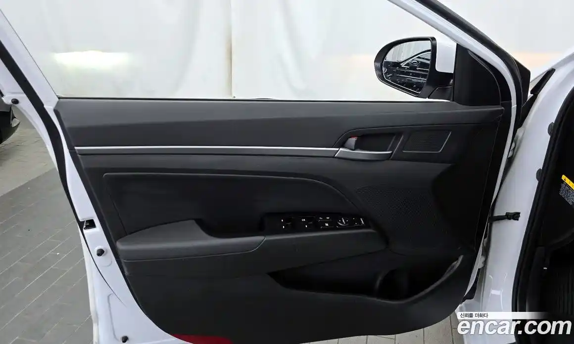 Hyundai Avante 2016 1.6 автомат (гидро), фото 14