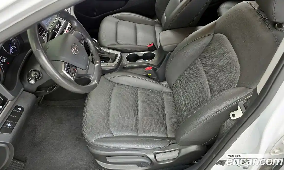 Hyundai Avante 2016 1.6 автомат (гидро), фото 16