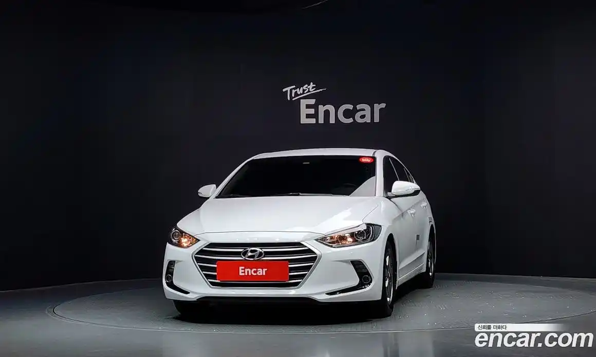 Hyundai Avante 2016 1.6 автомат (гидро), фото 3